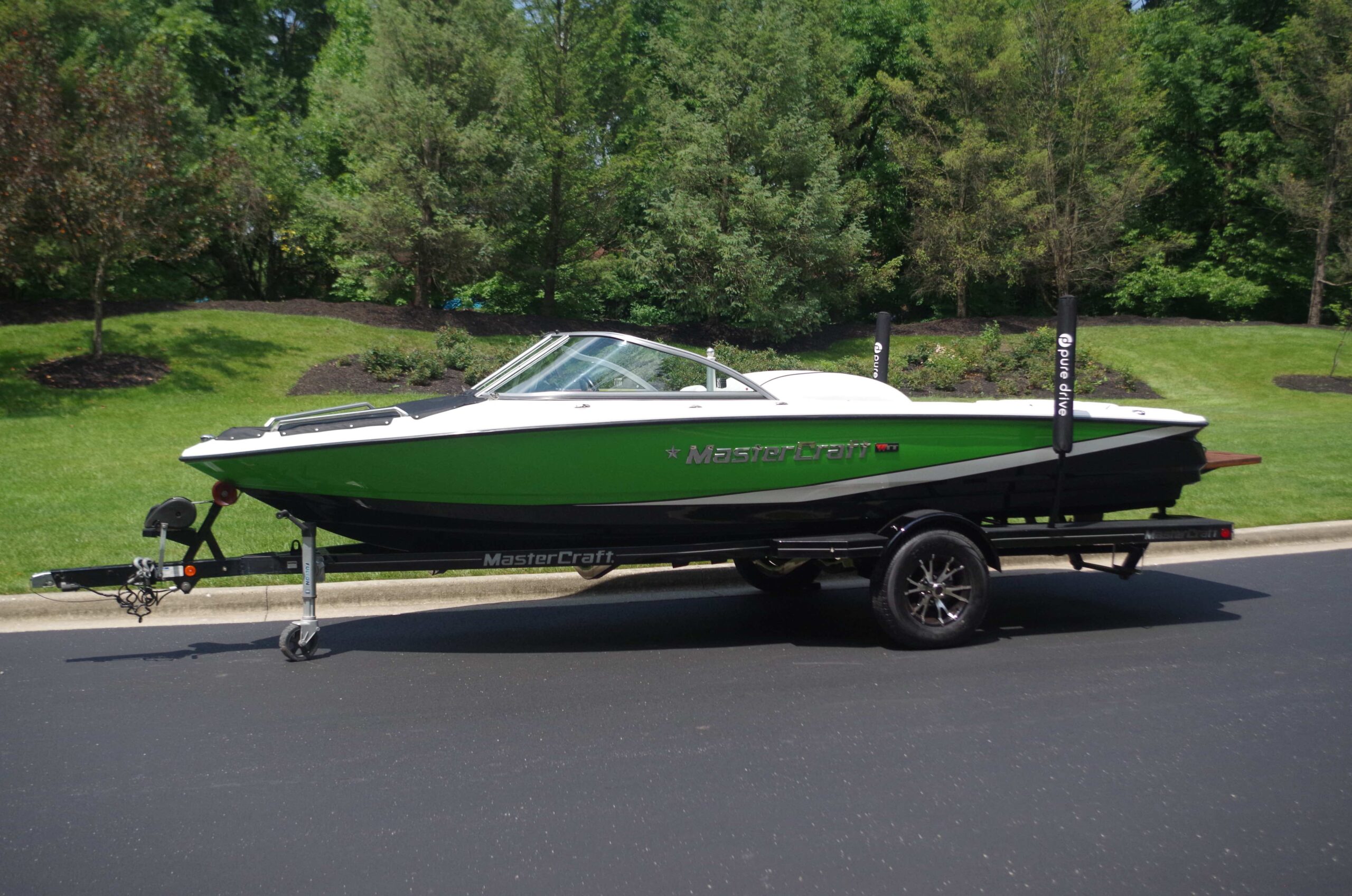 Black/Green/White 2013 Mastercraft Prostar 197 TT