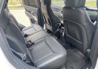 2022 Land Rover Range Rover P400 SE Interior